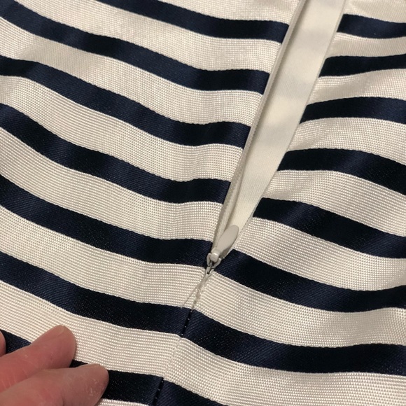 Bnwt Ellen Tracy size 4 - Picture 3 of 7